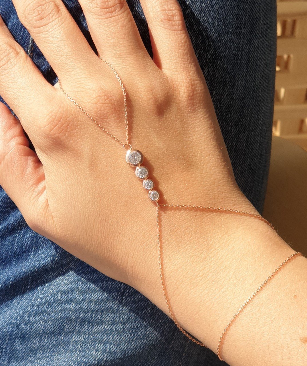 Zirkon Taşlı Şahmeran