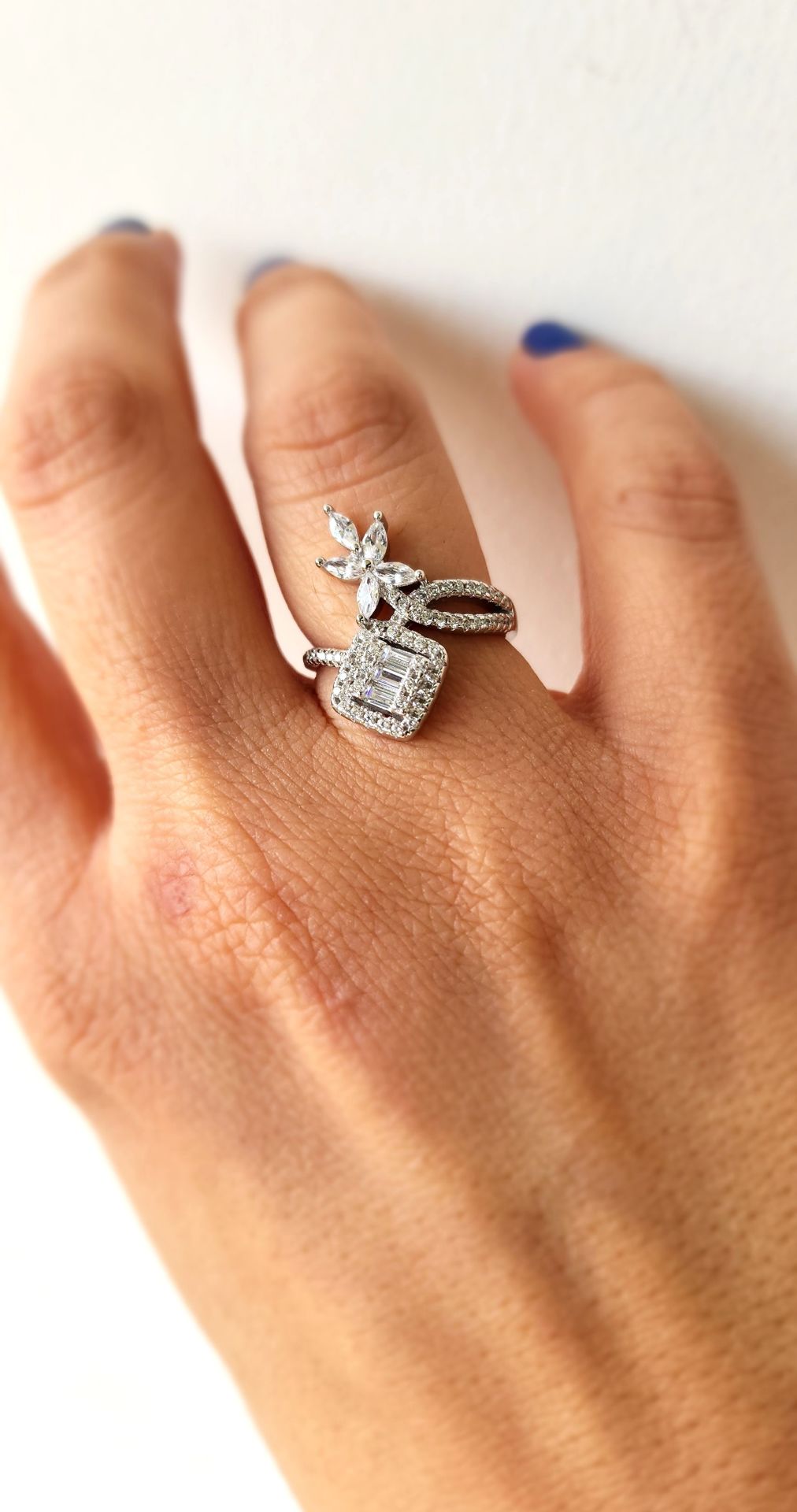 Zirkon Taşlı Ayarlanabilir Baget Yüzük