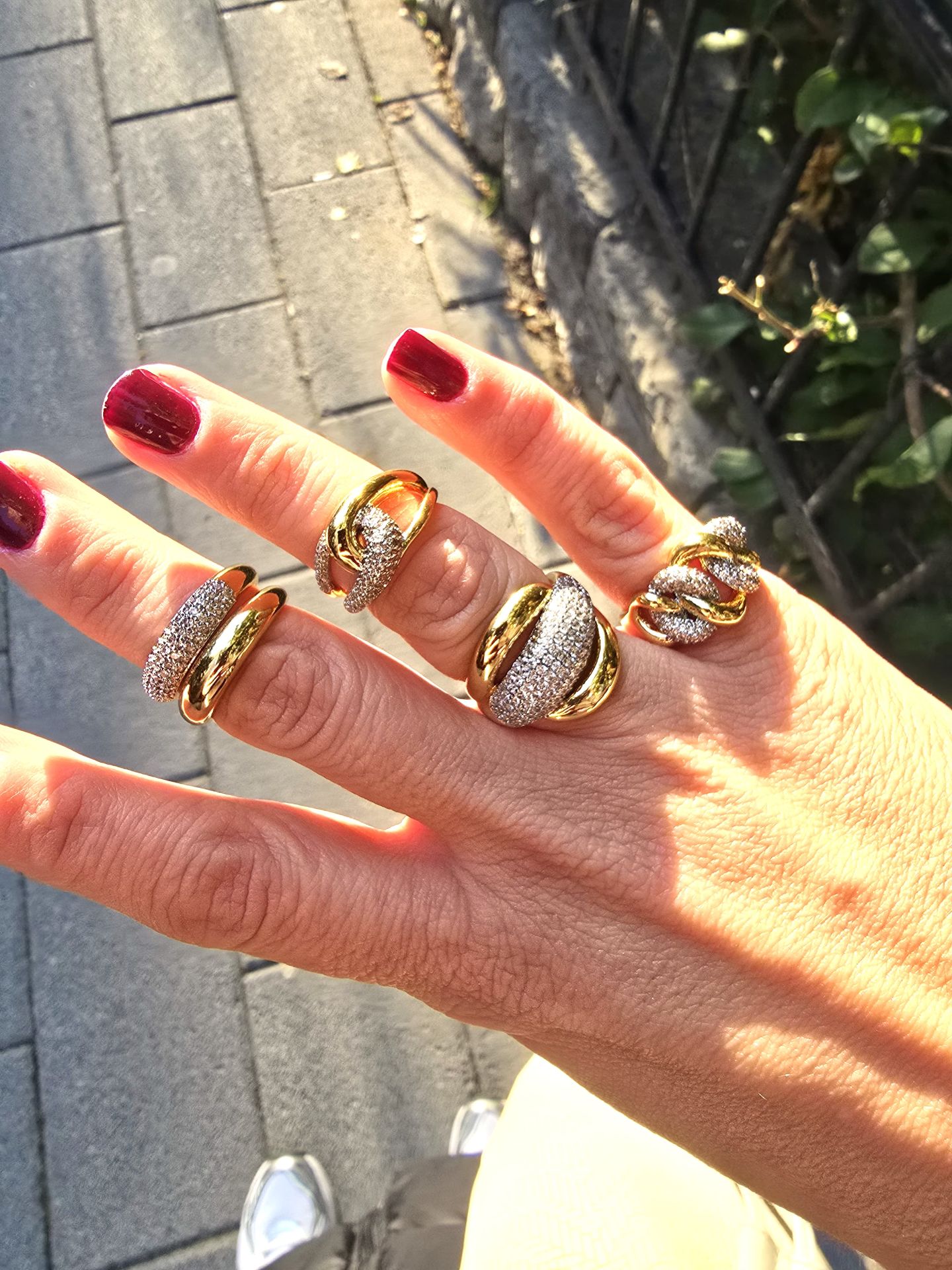 Taşlı Gold Yüzük