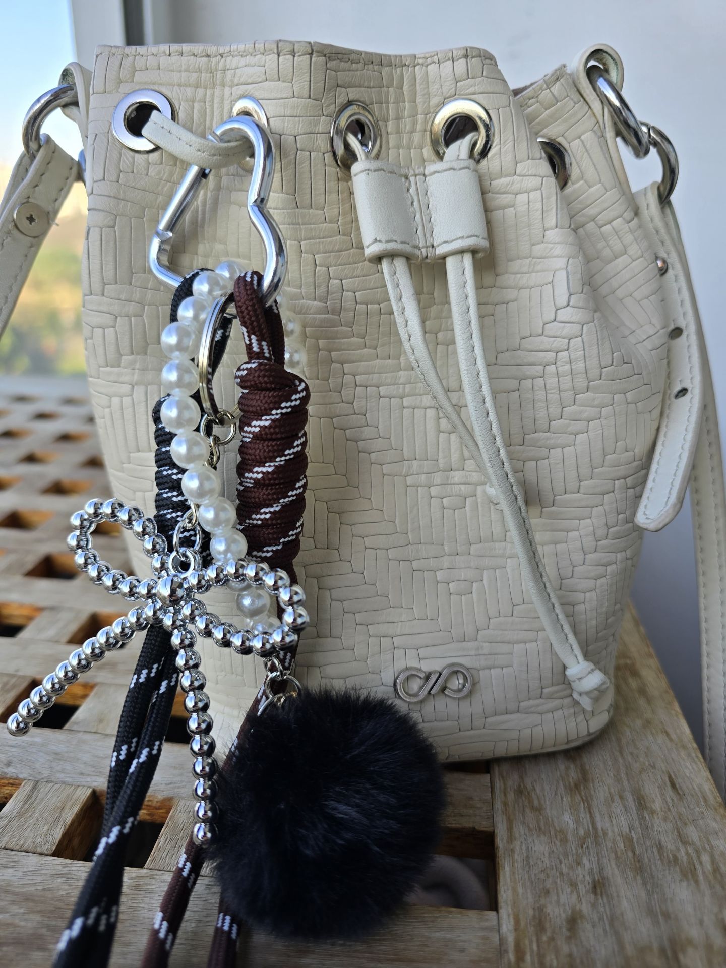 İncili Fiyonk Anahtarlık