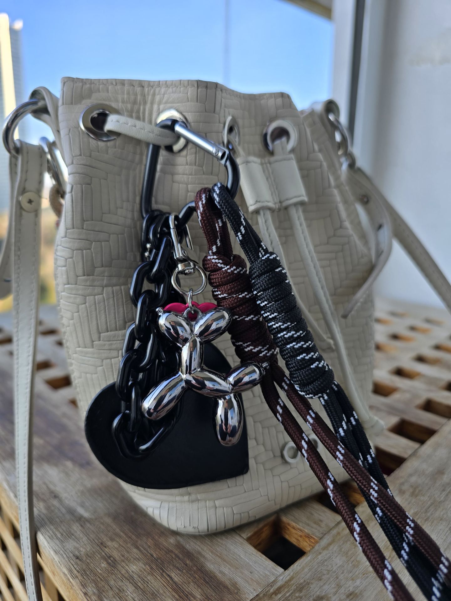 Siyah Kalp Köpekli Anahtarlık