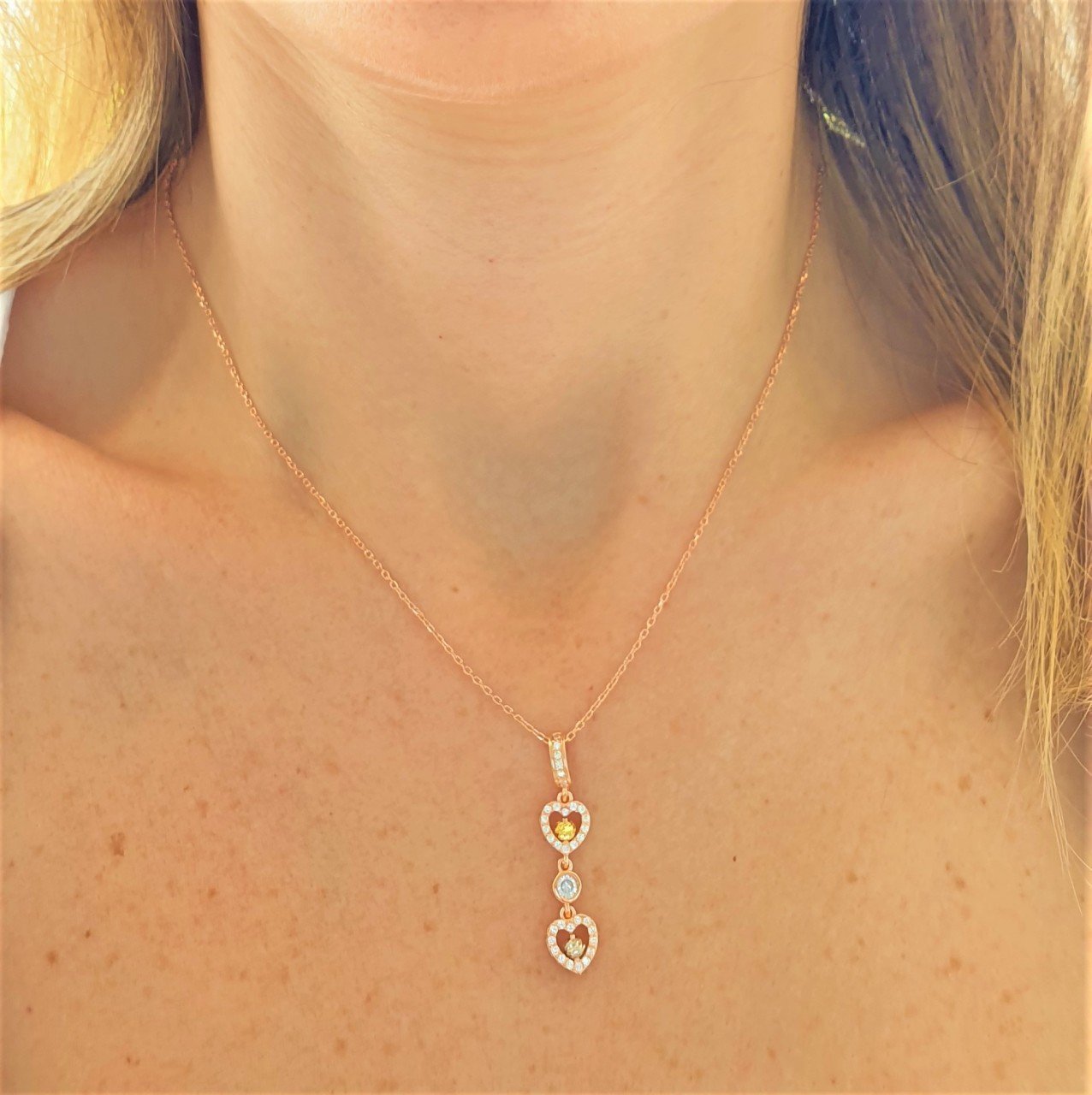 Dorica Top & Zirkon Taşlı Sallantılı Kalp Kolye