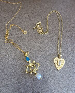 Beyaz Baget Kalp Kolye