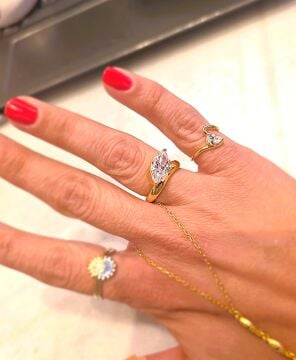 Asimetrik Badem Taş Yüzük